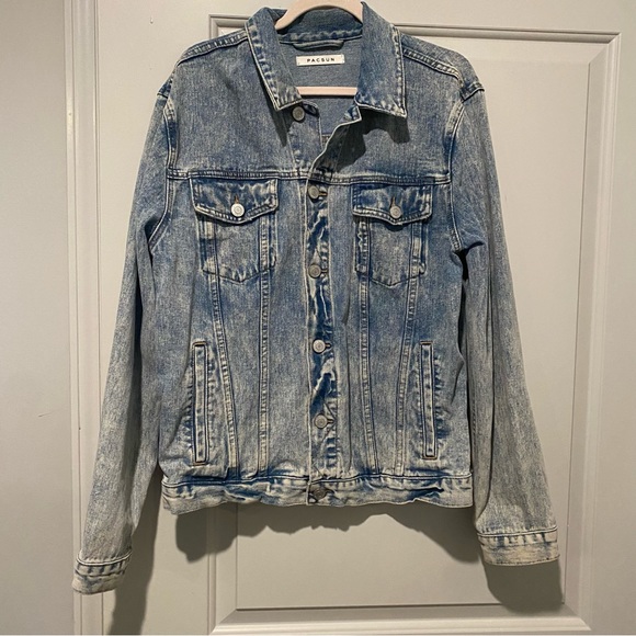 Vintage Inspired Oversized Denim Jacket - Picture 3 of 4